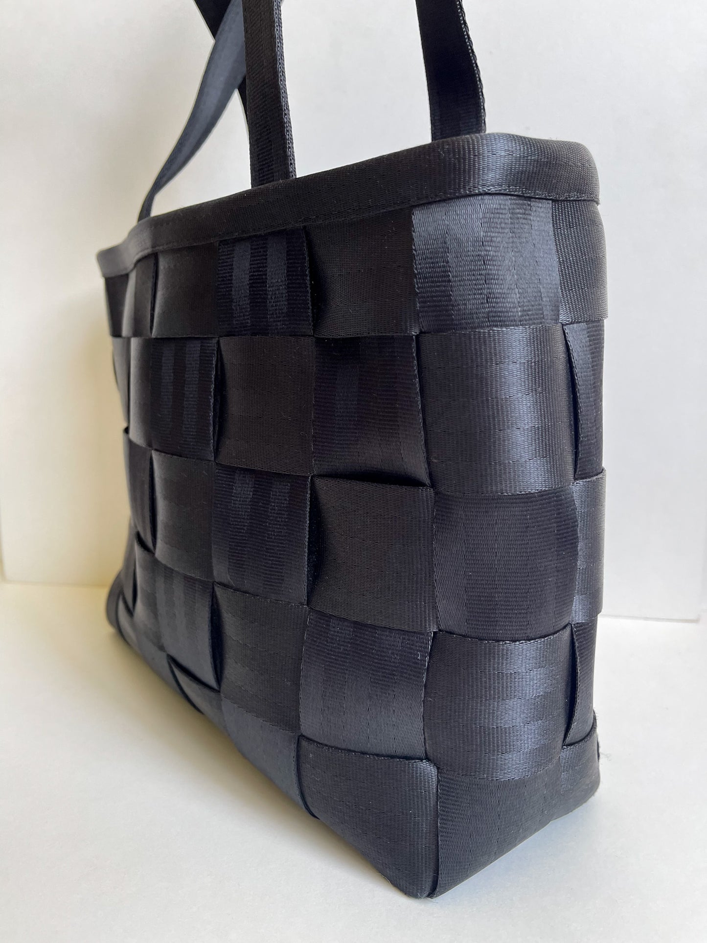 Harveys Seatbelt Double Handle Tote