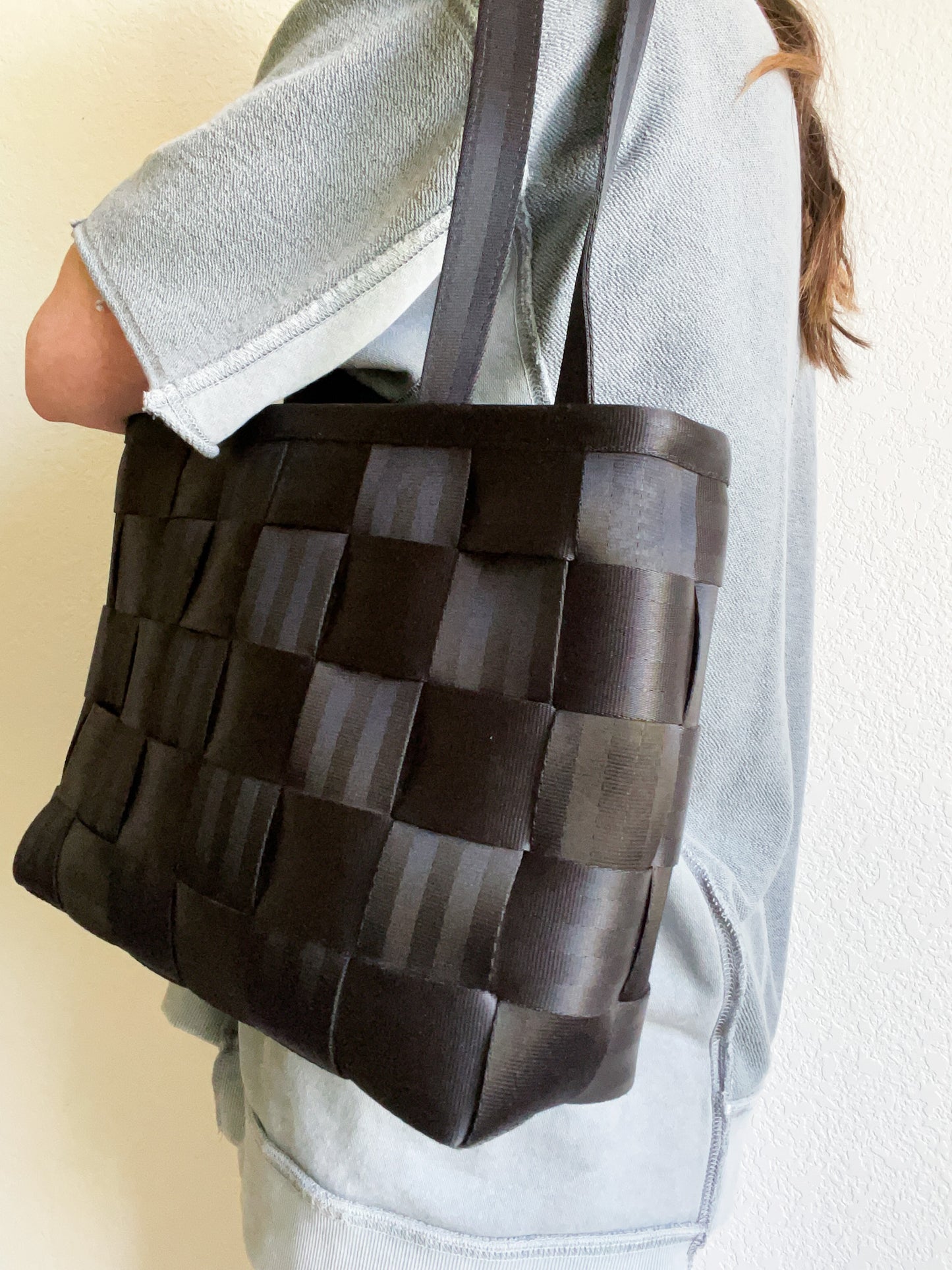Harveys Seatbelt Double Handle Tote