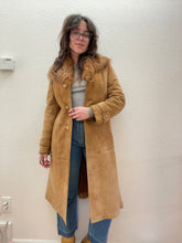 Load image into Gallery viewer, Vintage Shearling Leda Spain Coat
