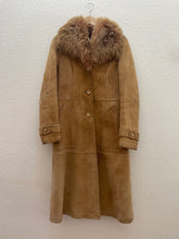 Load image into Gallery viewer, Vintage Shearling Leda Spain Coat
