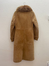 Load image into Gallery viewer, Vintage Shearling Leda Spain Coat
