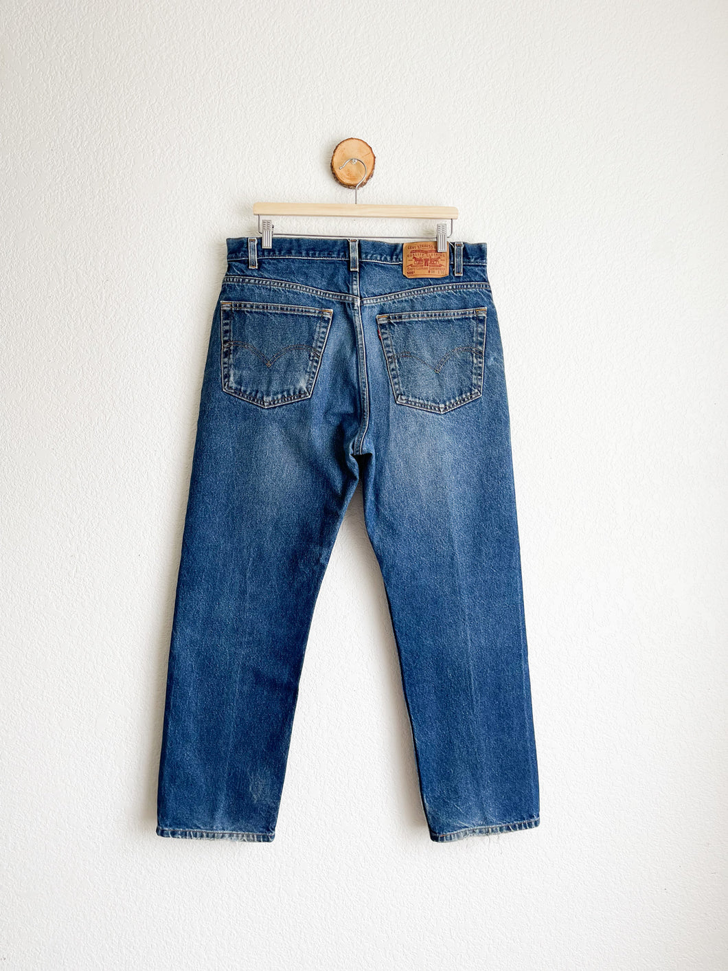 Vintage Levi's 505 Jeans - 37
