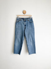 Load image into Gallery viewer, Vintage Levi&#39;s 15951 Jeans - 30.5&quot; Waist
