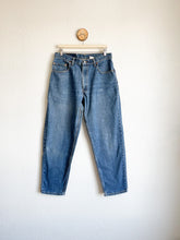 Load image into Gallery viewer, VINTAGE Levi&#39;s 560 Jeans - Select Your Size &amp; Length
