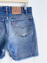 Load image into Gallery viewer, Vintage Levi&#39;s 505 Cutoff Shorts - 32&quot; Waist
