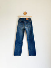 Load image into Gallery viewer, Vintage Levi&#39;s 701 Student Fit Jeans - 25&quot; Waist
