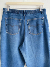 Load image into Gallery viewer, Vintage Levi&#39;s Elastic Waist Stretch Jeans - 33-36&quot; Waist
