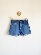 Load image into Gallery viewer, Vintage Wrangler Cutoff Shorts - 28&quot; Waist
