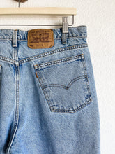 Load image into Gallery viewer, Vintage Levi&#39;s 550 Cutoff Shorts - 35&quot; Waist
