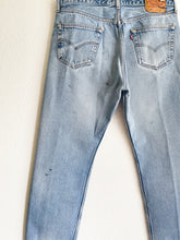 Load image into Gallery viewer, Vintage Levi&#39;s 501 Jeans - 34&quot; Waist
