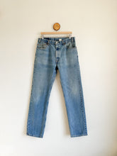 Load image into Gallery viewer, Vintage Levi&#39;s 505 Jeans - 34&quot; Waist
