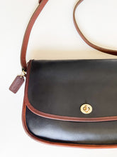 Load image into Gallery viewer, Vintage Coach Spectator Black and Tan City Bag
