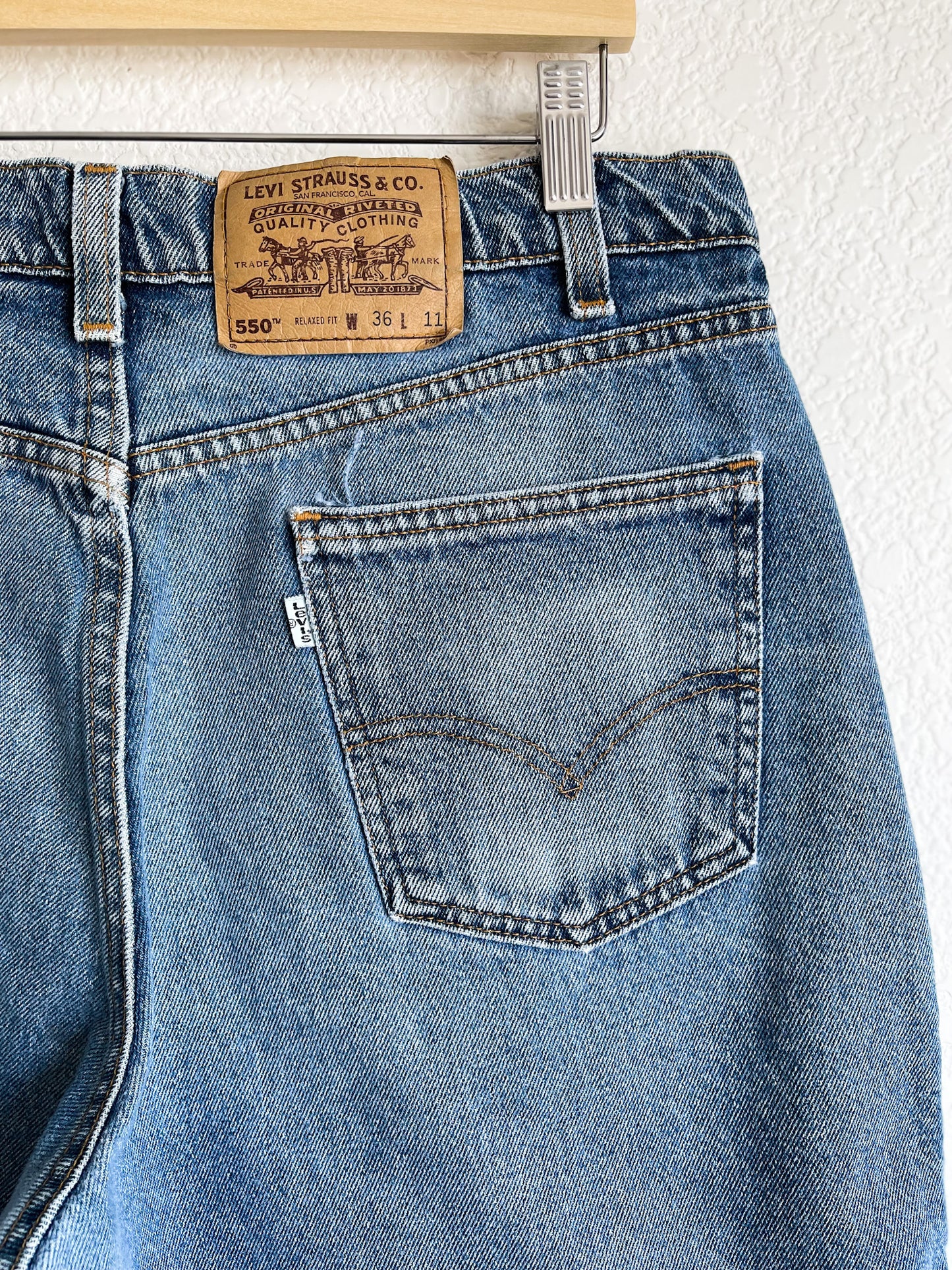 Vintage Levi's 550 Cutoff Shorts - 34.5" Waist