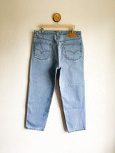 Load image into Gallery viewer, Vintage Levi&#39;s 550 Jeans - 38&quot; Waist
