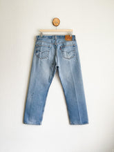 Load image into Gallery viewer, Vintage Levi&#39;s 501 Jeans - 34&quot; Waist
