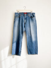 Load image into Gallery viewer, Vintage Levi&#39;s 529 Jeans - 38&quot; Waist
